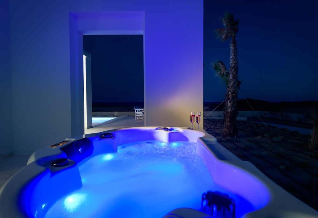 Seashore Beachfront Villa ลาคาเนีย ภายนอก รูปภาพ